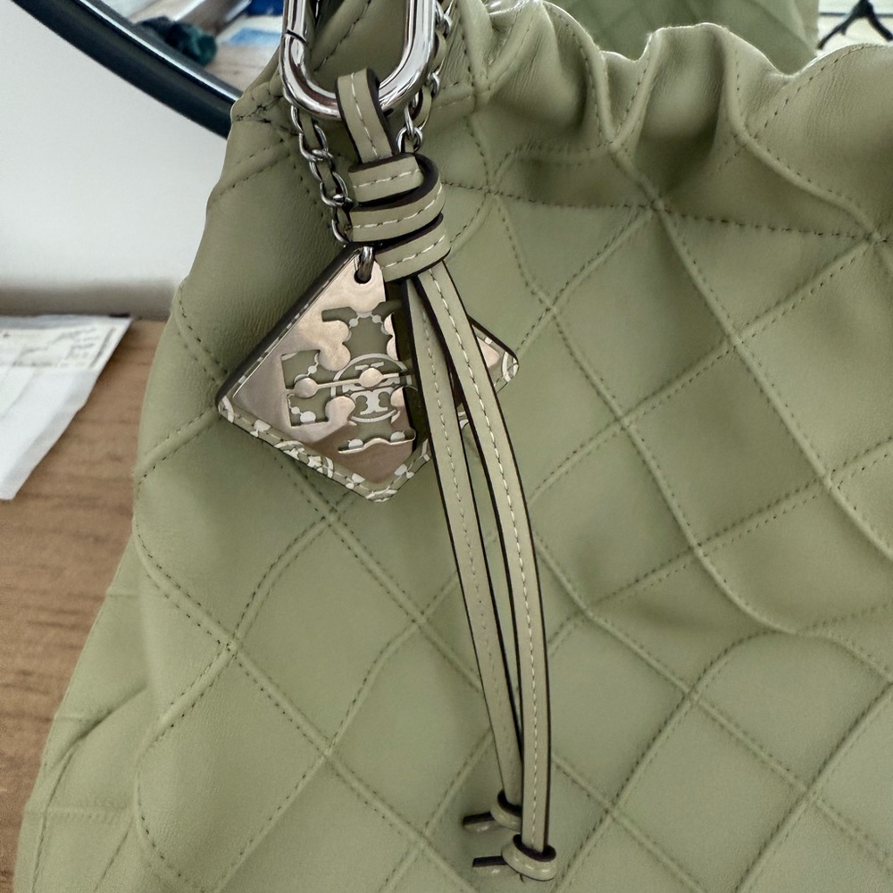 4 Piece Set! Tory Burch Quilted Chain Shoulder Bag - Fleming in Olive Sprig - Picture 9 of 16